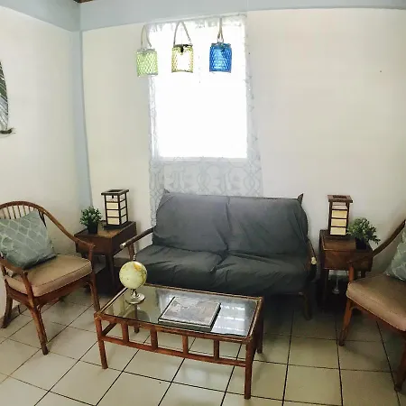 Mango Mansion - International Hostel-3